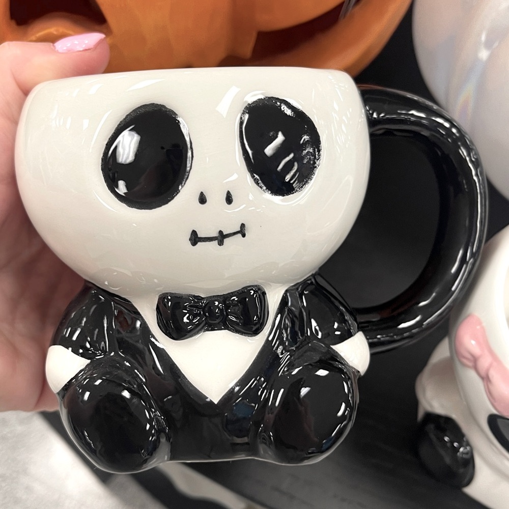 Halloween Skull Skeleton Groom in Tuxedo Ceramic Coffee mug 💀 NWT